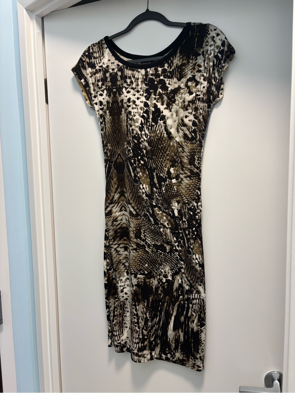 Kenneth Cole Reaction Leopard Print Short Sleeve Dress — Black & Brown